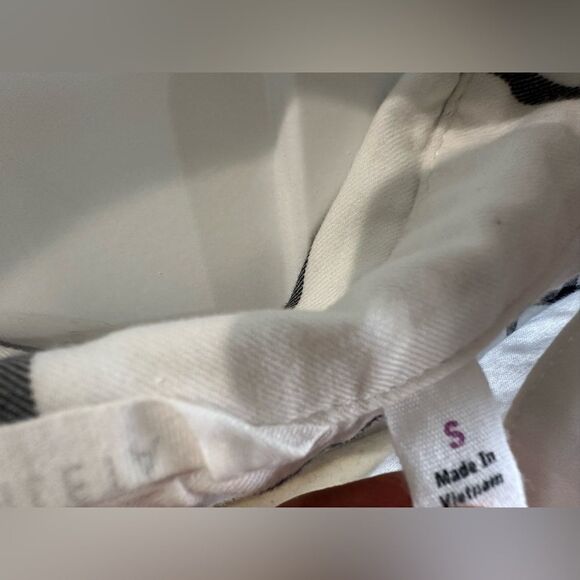 Athleta Presidio Popover Top - Picture 5 of 10